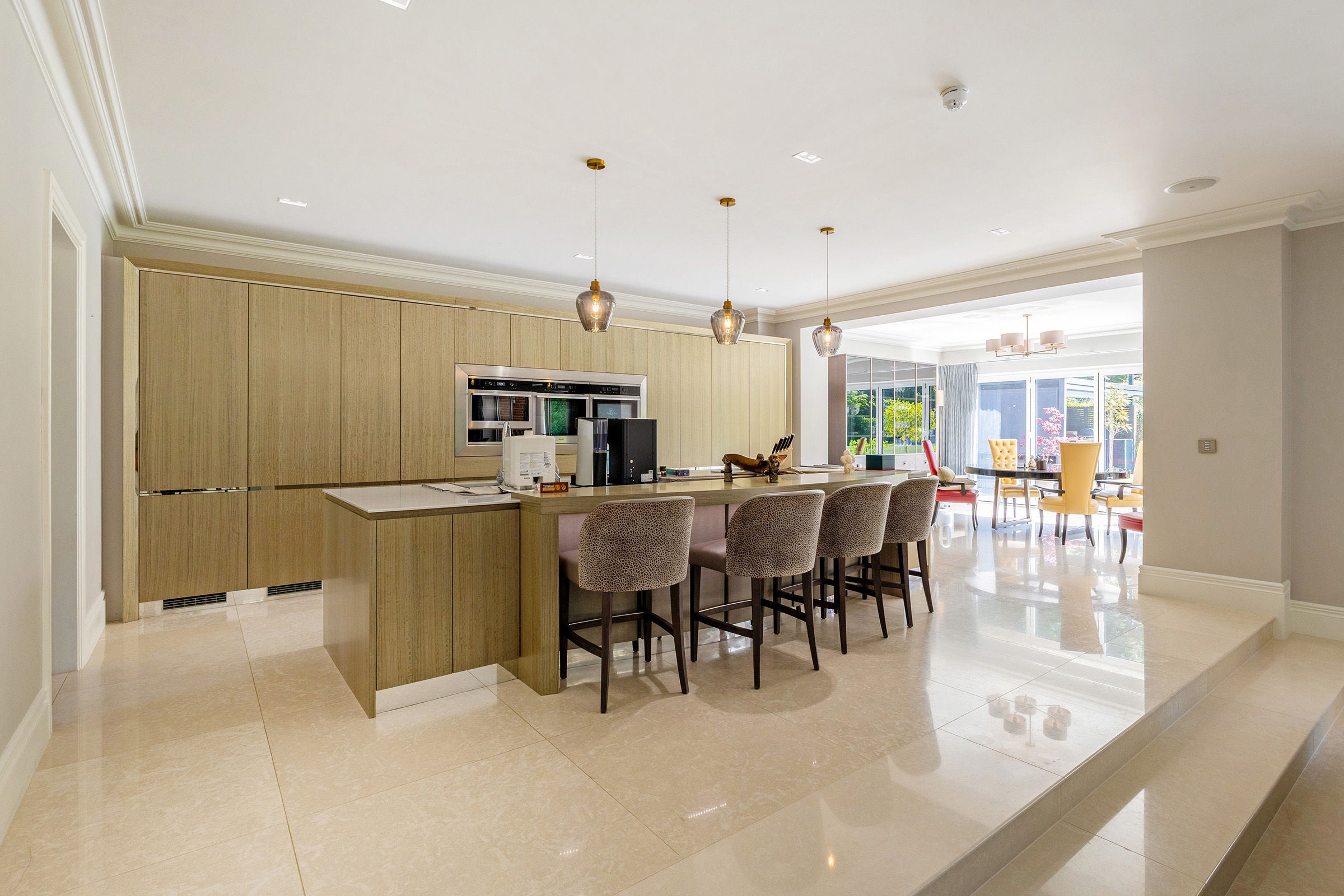  A Magnificent Contemporary Mansion in Ascot - 物件實景