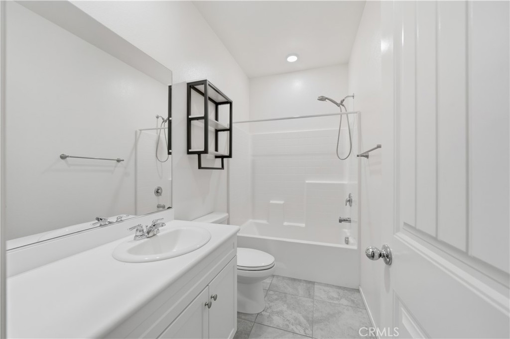 Winchester, California, 92596, United States, 3 Bedrooms Bedrooms, ,2 BathroomsBathrooms,Residential,For Sale,1980680