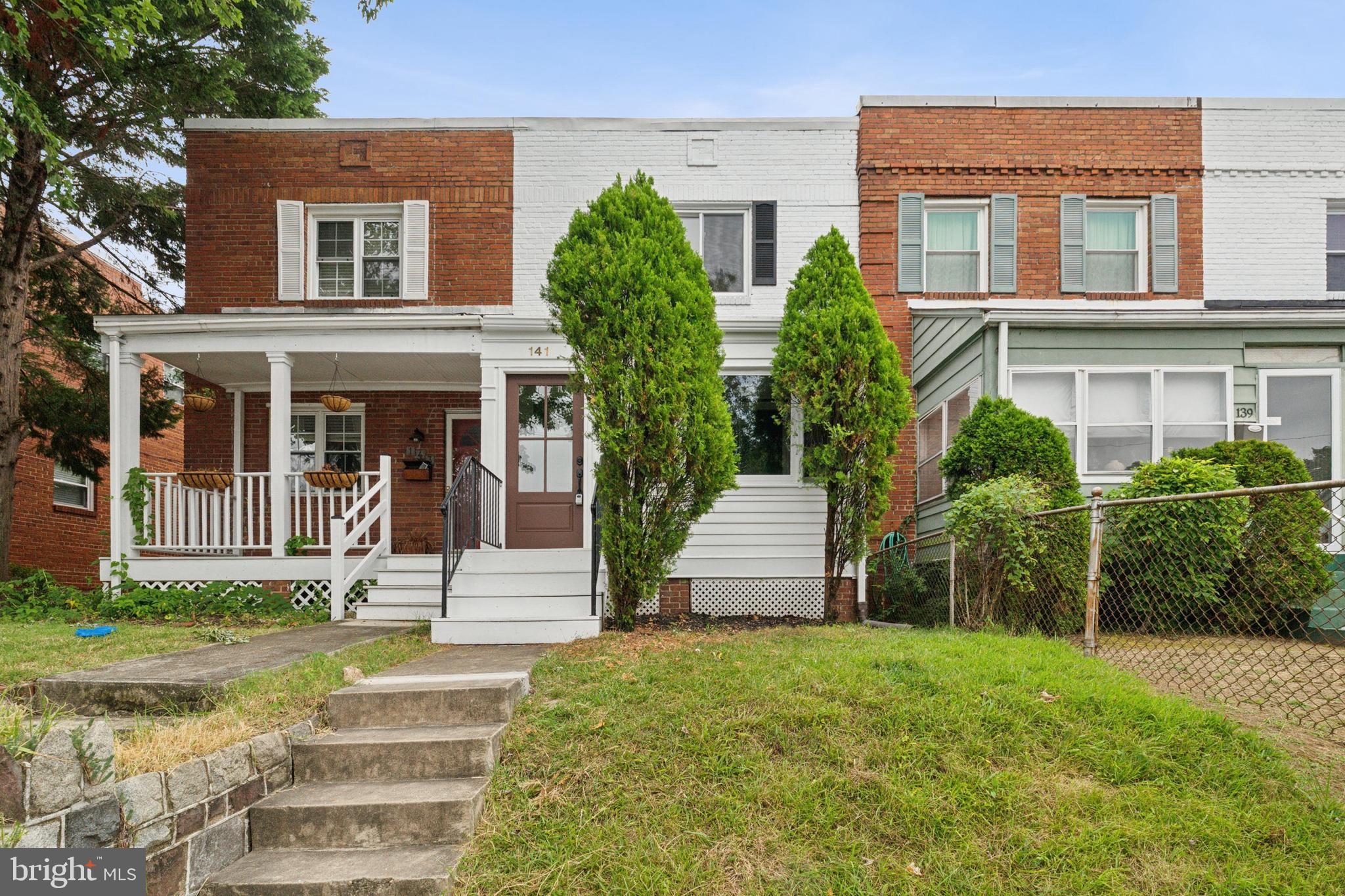 Alexandria, Virginia, 22305, United States, 2 Bedrooms Bedrooms, ,2 BathroomsBathrooms,Residential,For Sale,1974640