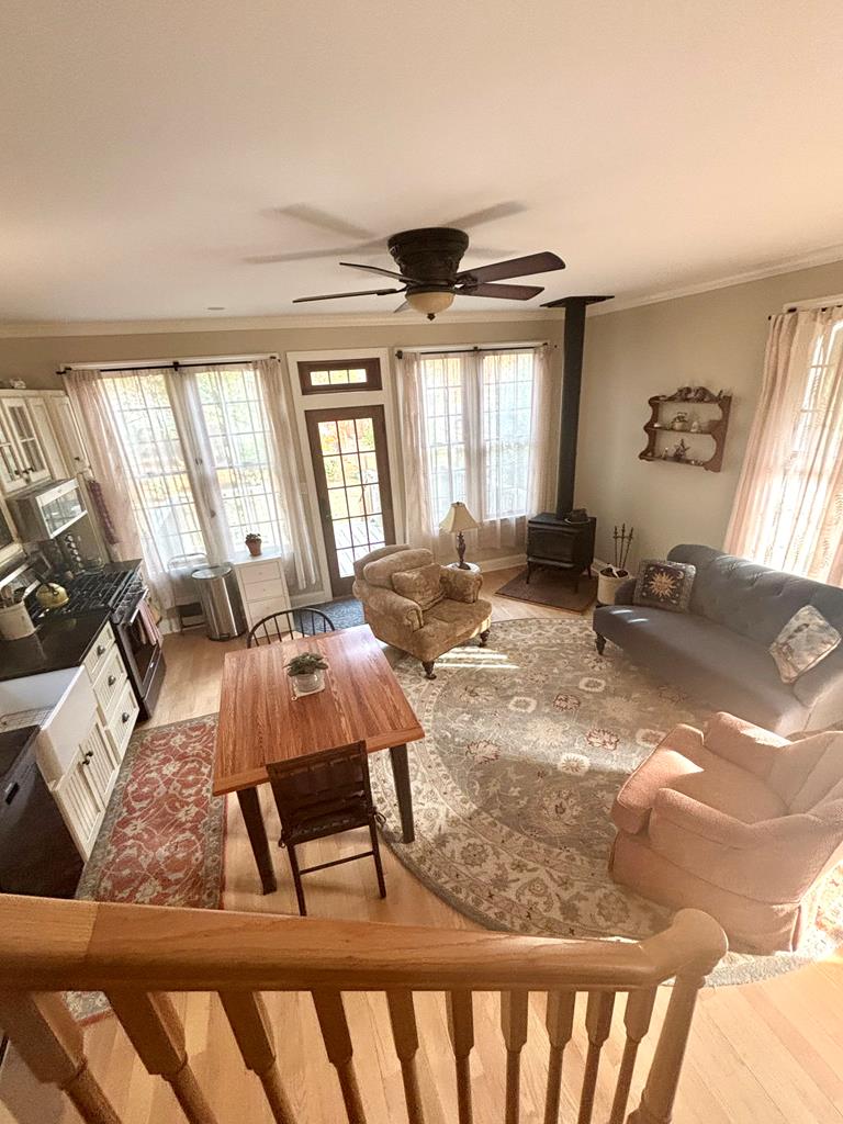 Onancock, Virginia, 23417, United States, 3 Bedrooms Bedrooms, ,2 BathroomsBathrooms,Residential,For Sale,1989733