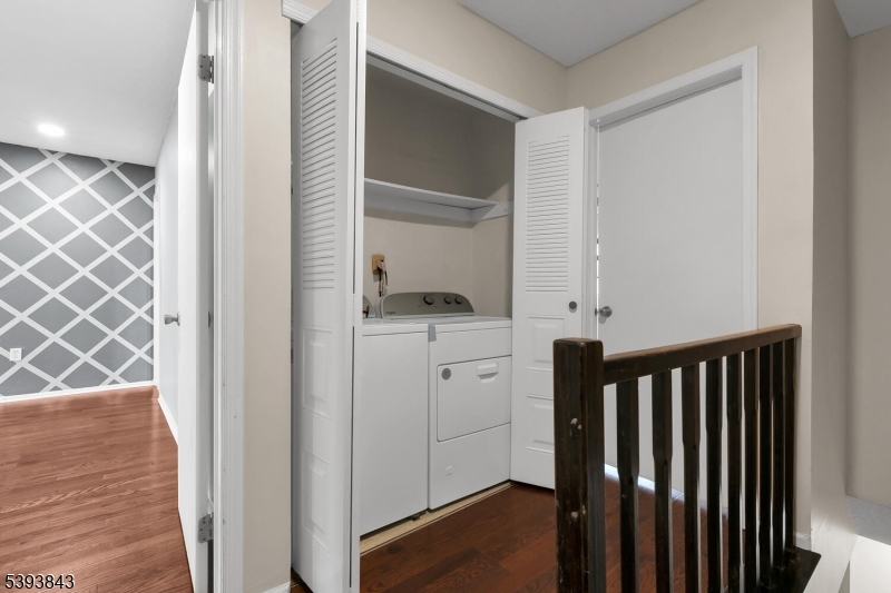 Bernards Twp., New Jersey, 07920, United States, 2 Bedrooms Bedrooms, ,3 BathroomsBathrooms,Residential,For Sale,1972655