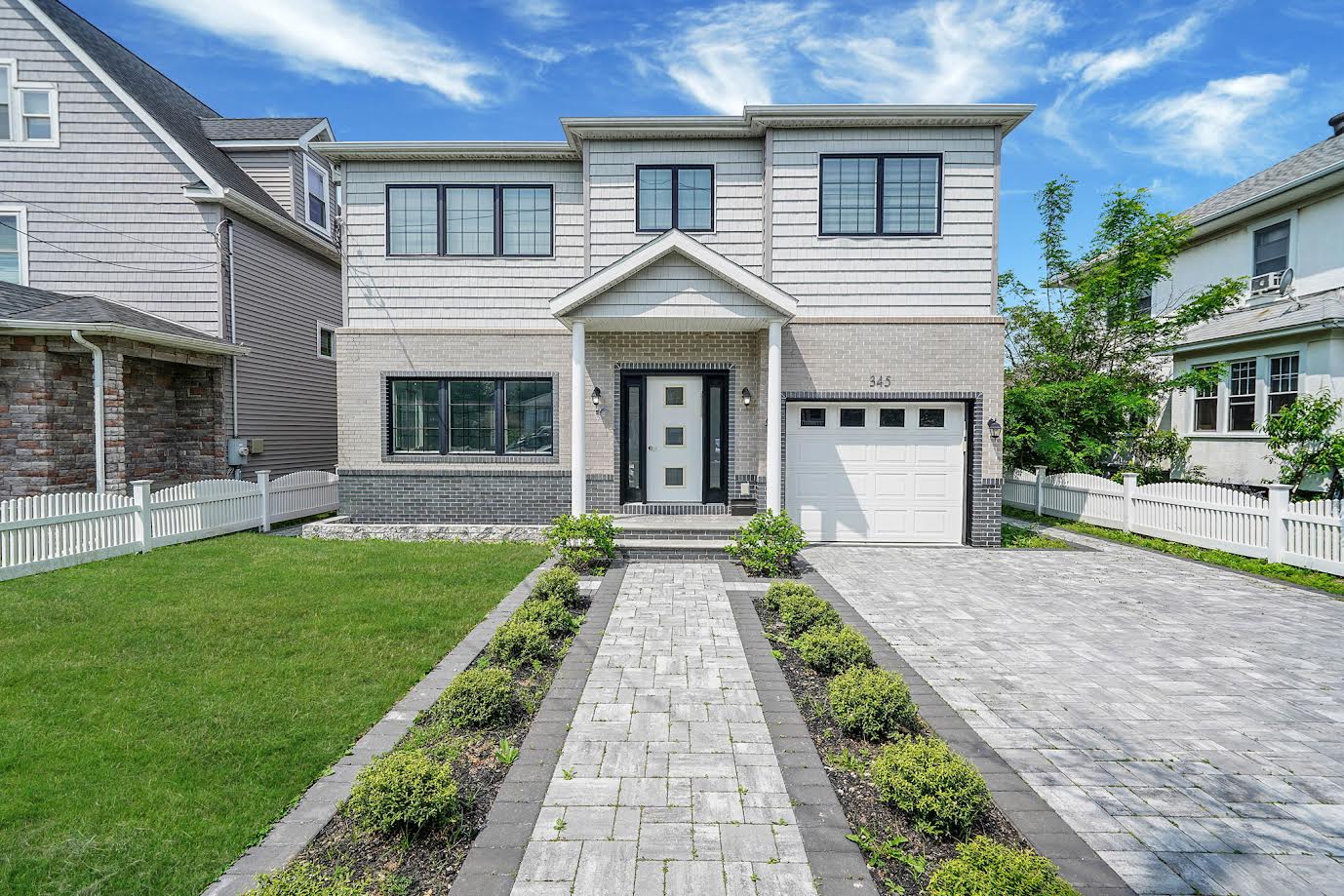 Cedarhurst, New York, 11516, United States, 5 Bedrooms Bedrooms, ,5 BathroomsBathrooms,Residential,For Sale,1851144