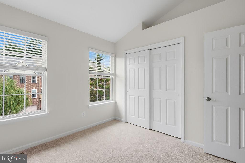 Fairfax, Virginia, 22033, United States, 3 Bedrooms Bedrooms, ,4 BathroomsBathrooms,Residential,For Sale,2048066