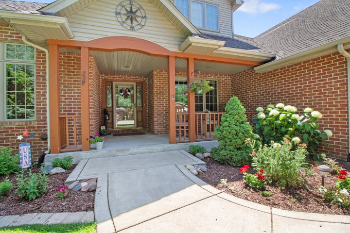 Crown Point, Indiana, 46307, United States, 3 Bedrooms Bedrooms, ,3 BathroomsBathrooms,Residential,For Sale,1942577