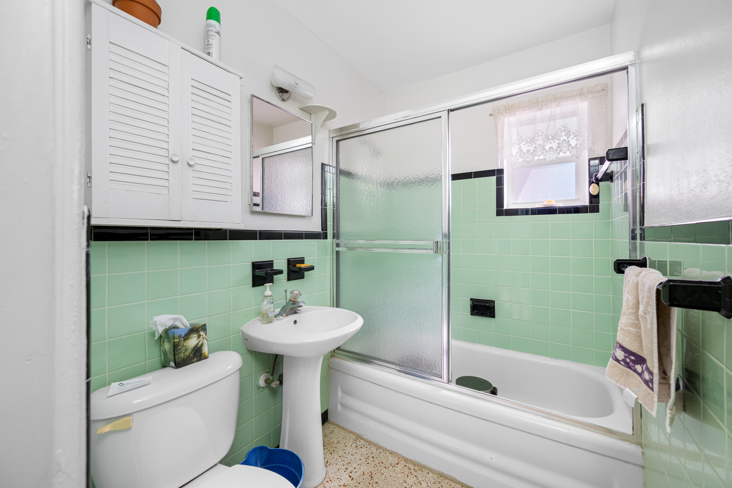 St Petersburg, Florida, 33701, United States, 2 Bedrooms Bedrooms, ,1 BathroomBathrooms,Residential,For Sale,1862109