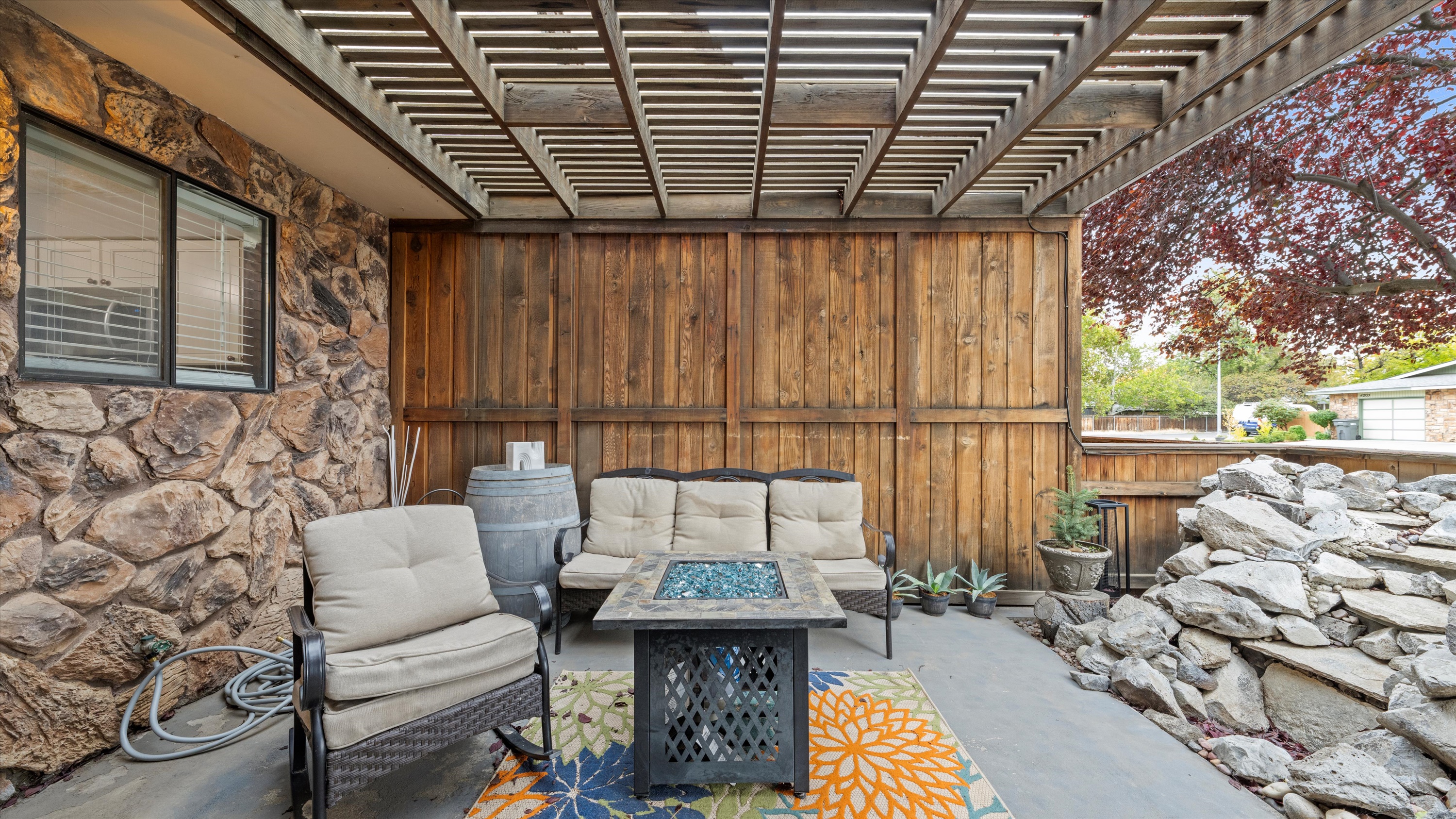  Updated and move in ready - 物件實景