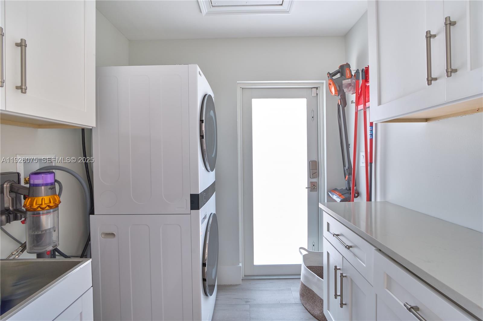 Fort Lauderdale, Florida, 33316, United States, 3 Bedrooms Bedrooms, ,4 BathroomsBathrooms,Residential,For Sale,2002989