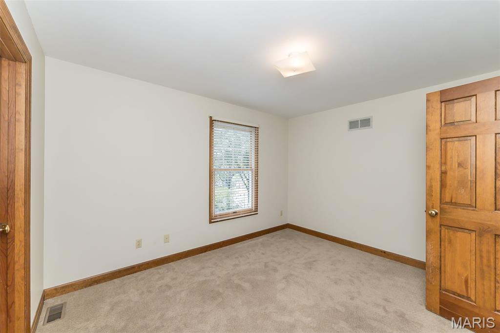 Chesterfield, Missouri, 63017, United States, 4 Bedrooms Bedrooms, ,4 BathroomsBathrooms,Residential,For Sale,1917696