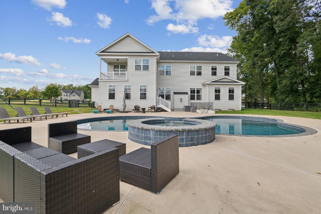 Leesburg, Virginia, 20176, United States, 7 Bedrooms Bedrooms, ,7 BathroomsBathrooms,Residential,For Sale,1941284