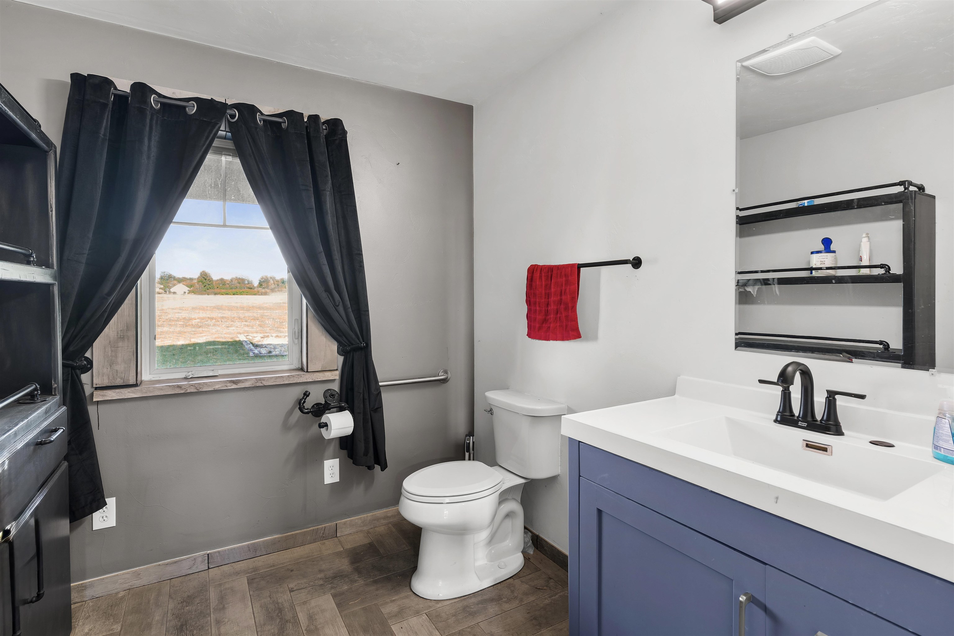 De Pere, Wisconsin, 54115-9006, United States, 4 Bedrooms Bedrooms, ,3 BathroomsBathrooms,Residential,For Sale,2048698