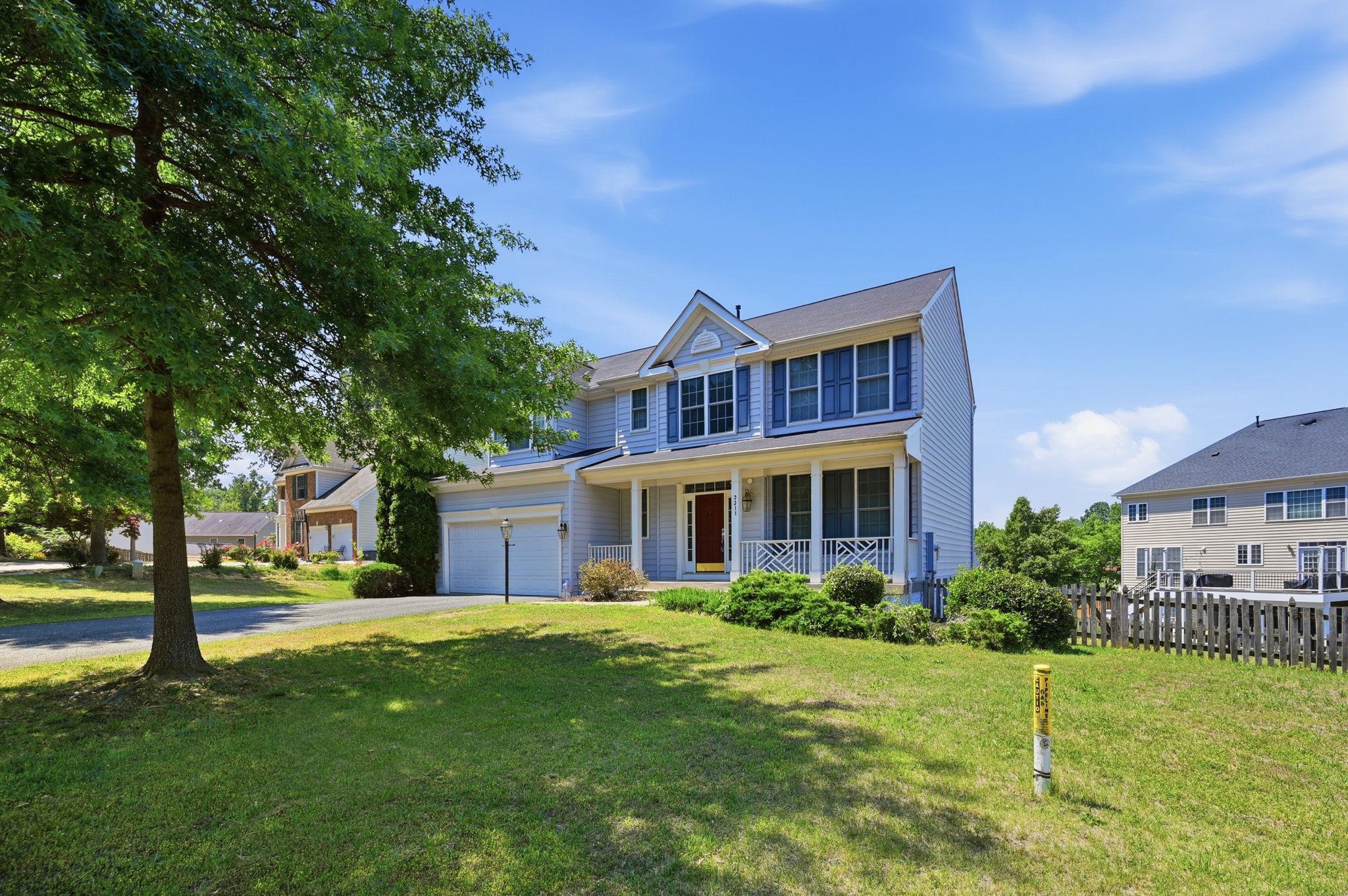 Triangle, Virginia, 22172, United States, 5 Bedrooms Bedrooms, ,4 BathroomsBathrooms,Residential,For Sale,2048381