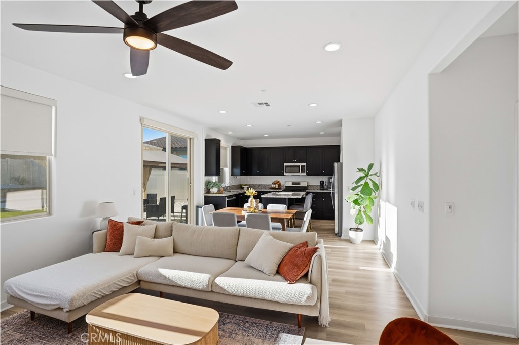 Beaumont, California, 92223, United States, 3 Bedrooms Bedrooms, ,3 BathroomsBathrooms,Residential,For Sale,1987439