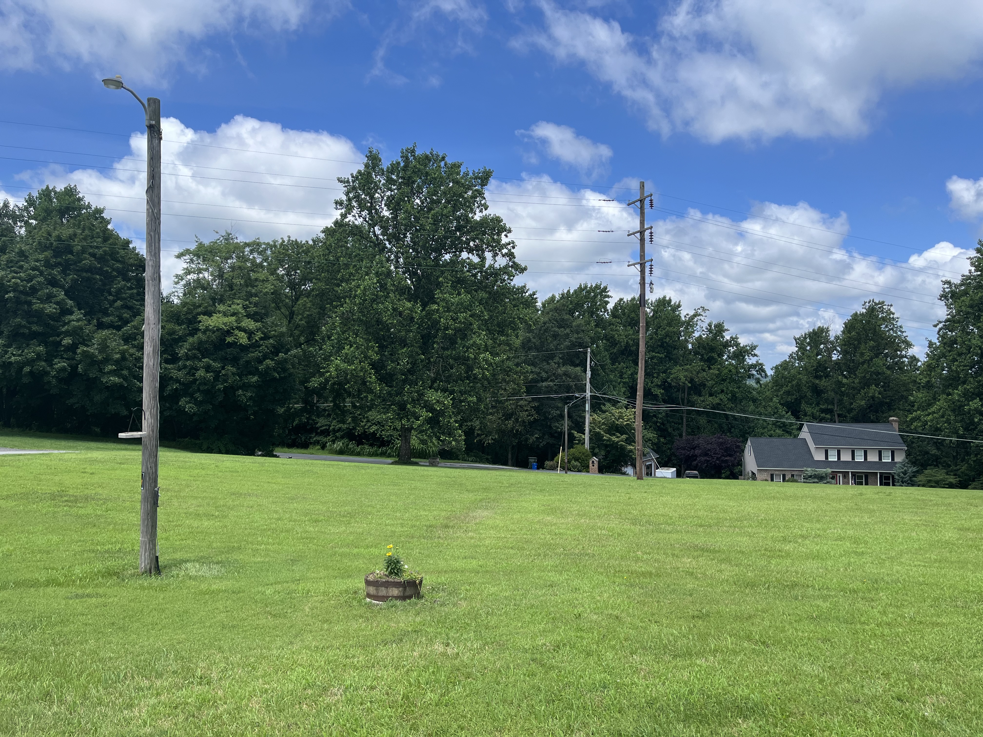 Reading, Pennsylvania, 19606, United States, 4 Bedrooms Bedrooms, ,3 BathroomsBathrooms,Residential,For Sale,1979384