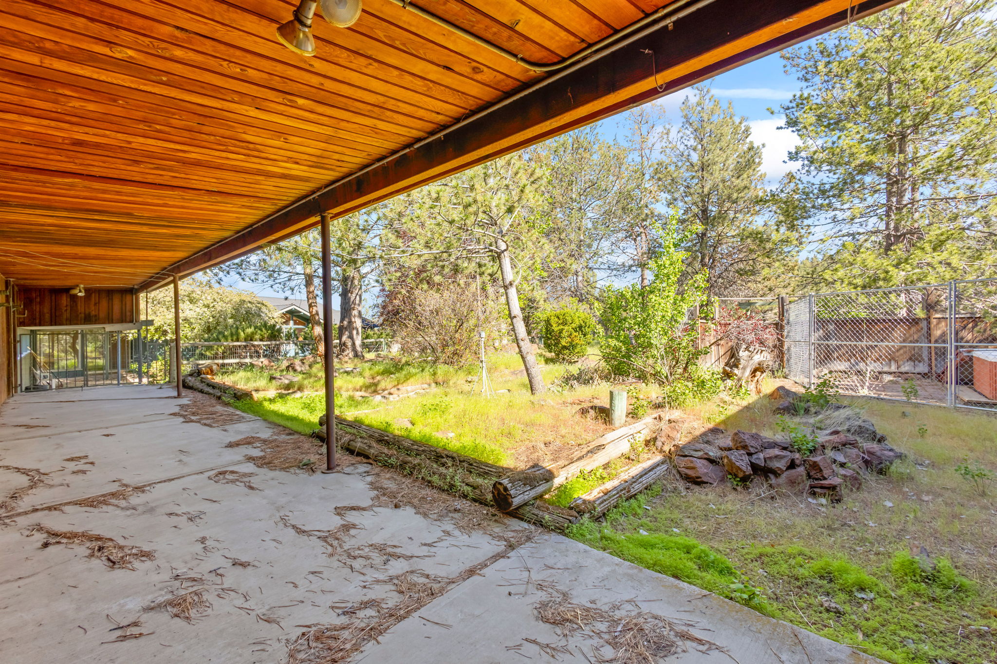 Prineville, Oregon, 97754, United States, 3 Bedrooms Bedrooms, ,2 BathroomsBathrooms,Residential,For Sale,1919423