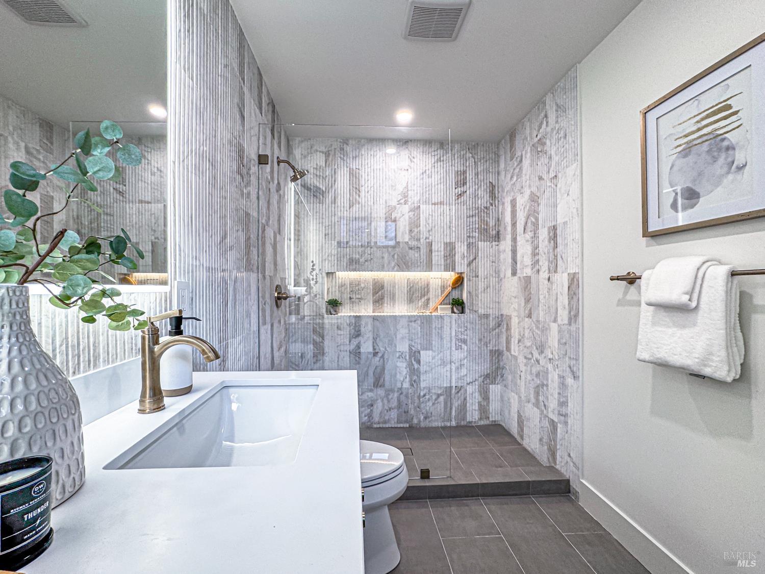 San Rafael, California, 94903, United States, 4 Bedrooms Bedrooms, ,3 BathroomsBathrooms,Residential,For Sale,1992901