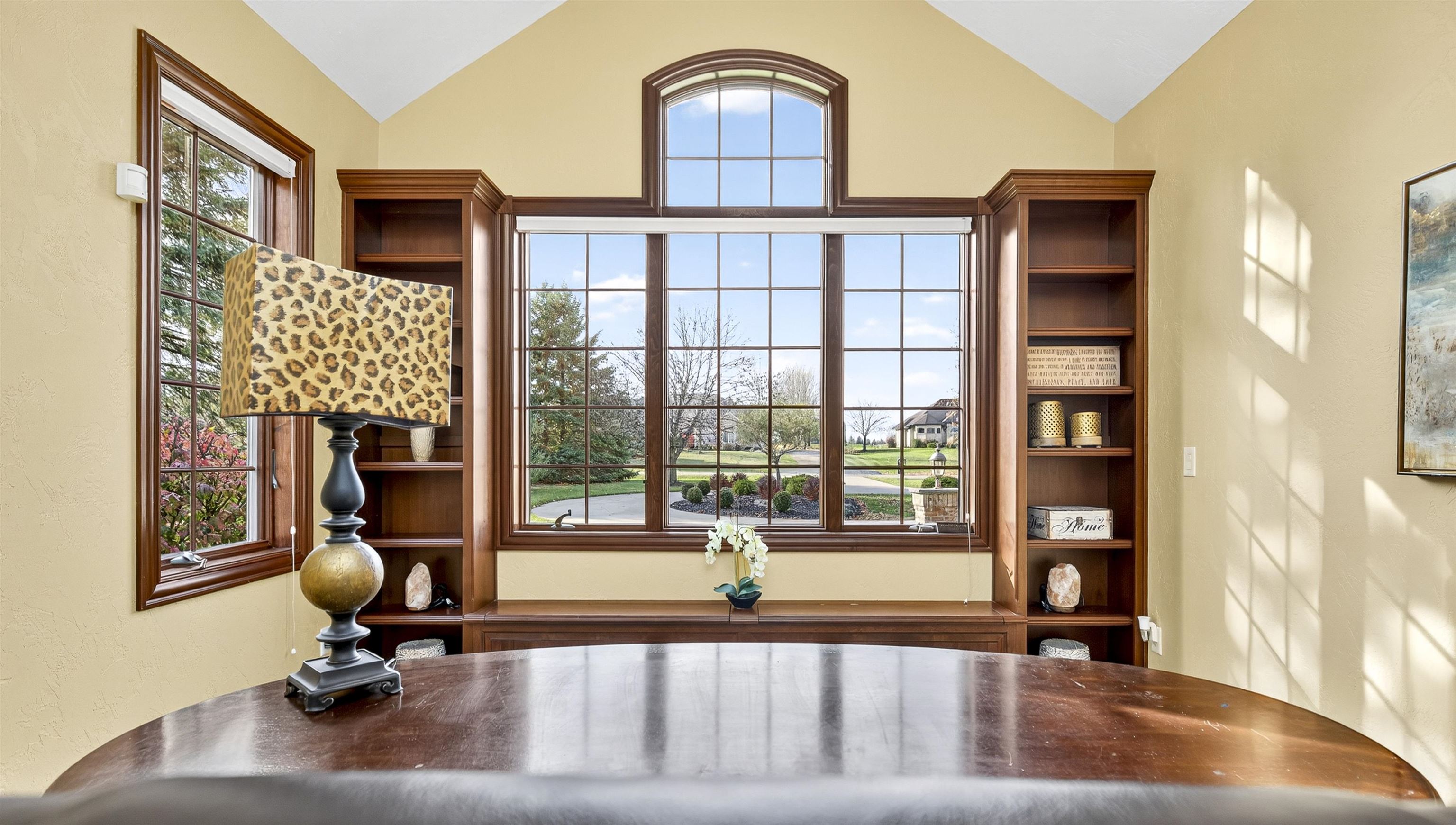 NEENAH, Wisconsin, 54956, United States, 5 Bedrooms Bedrooms, ,6 BathroomsBathrooms,Residential,For Sale,1992991