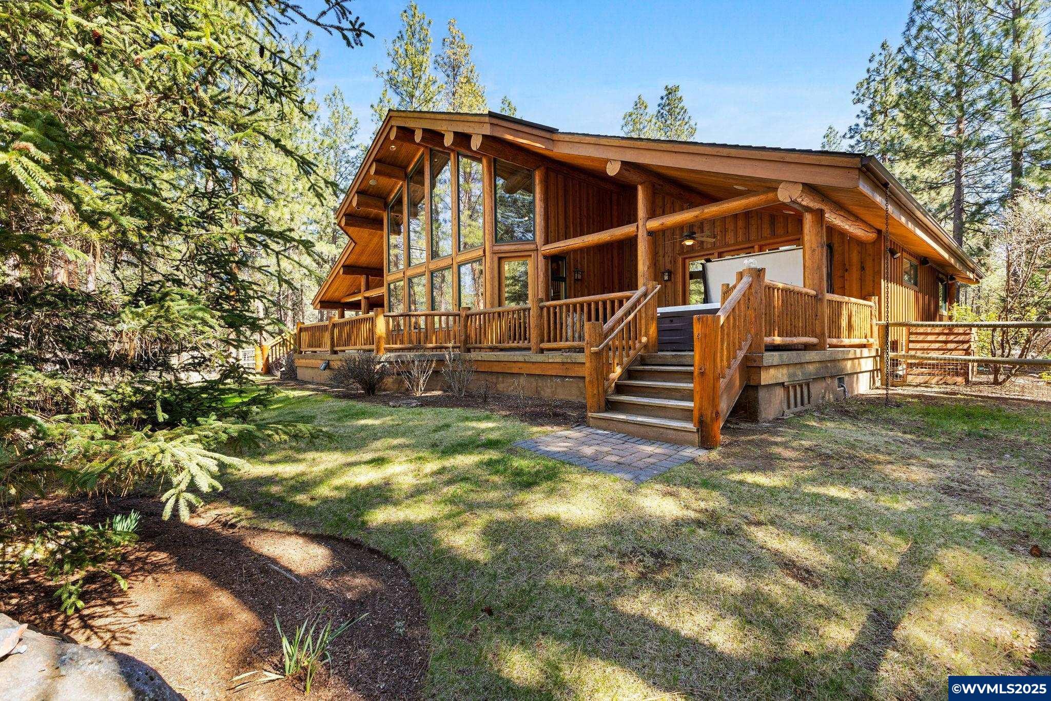 Sisters, Oregon, 97759, United States, 3 Bedrooms Bedrooms, ,6 BathroomsBathrooms,Residential,For Sale,1784576