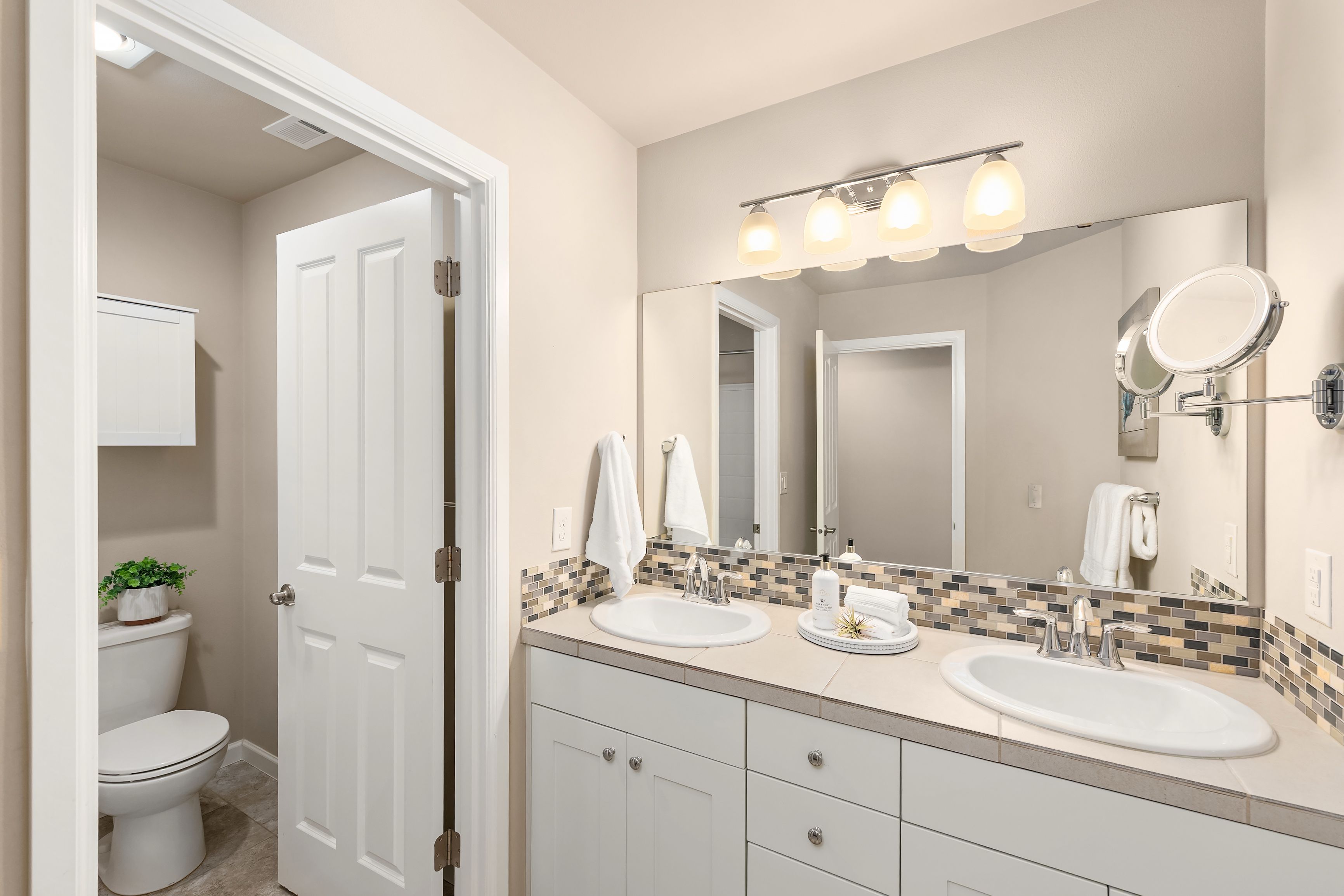  396 Ashbury Court Northwest, Bainbridge Island, WA 98110 - 物件實景