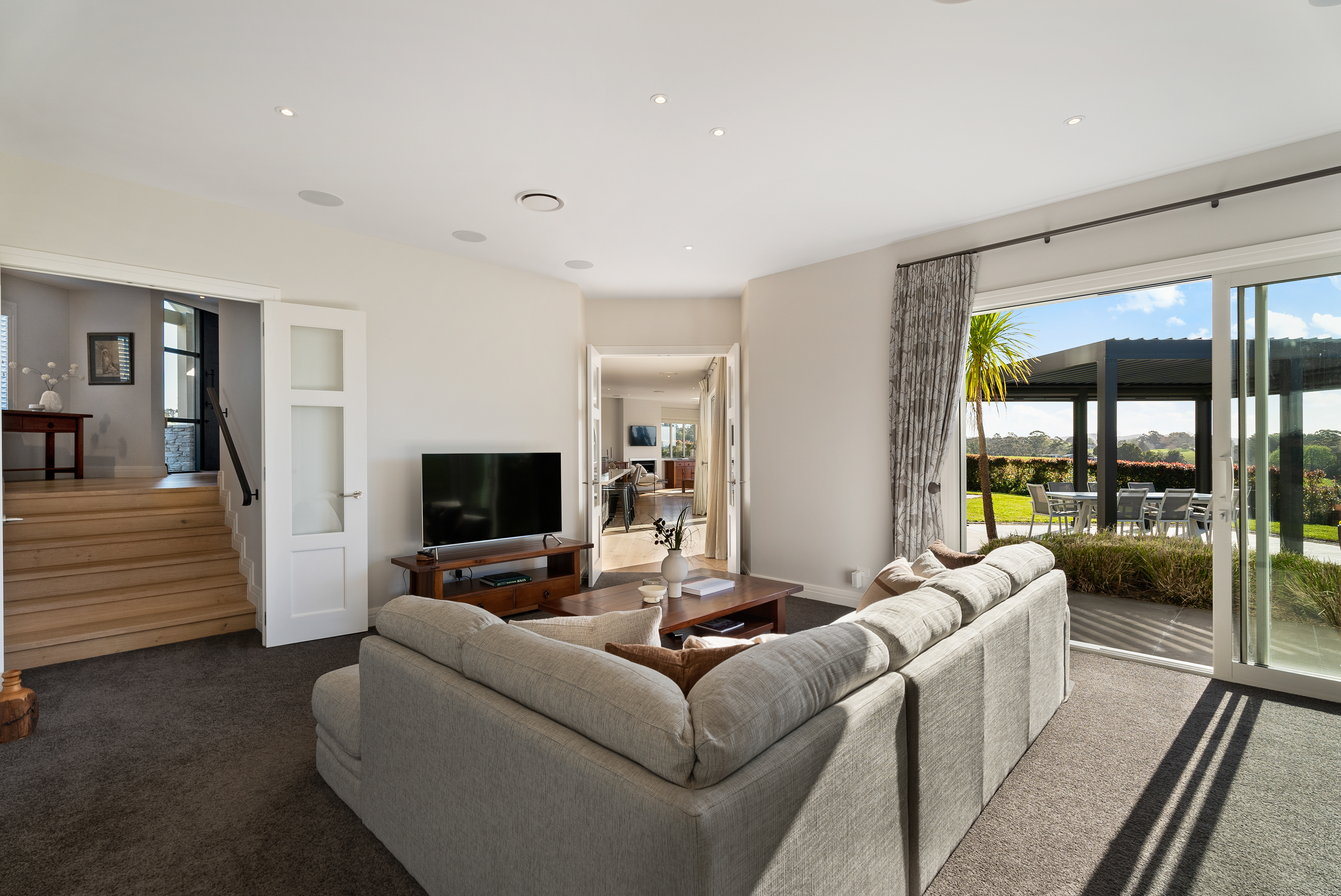  5 Acres of Private Luxury - A Smart Alternative to City Living - 物件實景