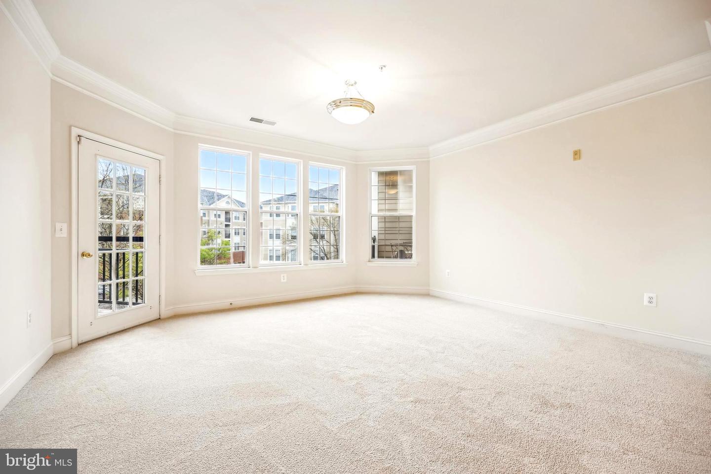 Rockville, Maryland, 20850, United States, 2 Bedrooms Bedrooms, ,2 BathroomsBathrooms,Residential,For Sale,1859700