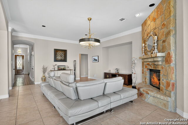 San Antonio, Texas, 78256, United States, 4 Bedrooms Bedrooms, ,4 BathroomsBathrooms,Residential,For Sale,1996381