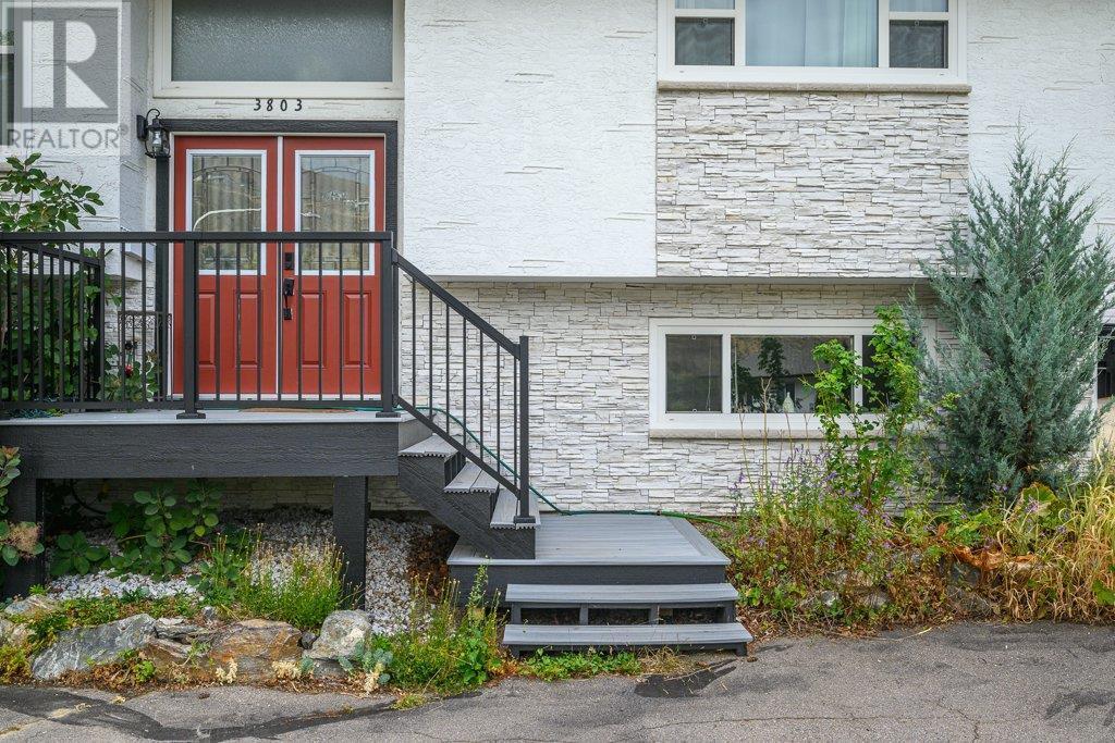 VERNON, British Columbia, V1T 6C6, CA, 3 Bedrooms Bedrooms, ,2 BathroomsBathrooms,Residential,For Sale,1865859