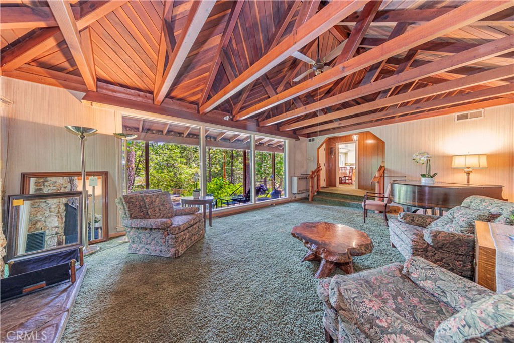 Fish Camp, California, 93623, United States, 5 Bedrooms Bedrooms, ,2 BathroomsBathrooms,Residential,For Sale,1881332