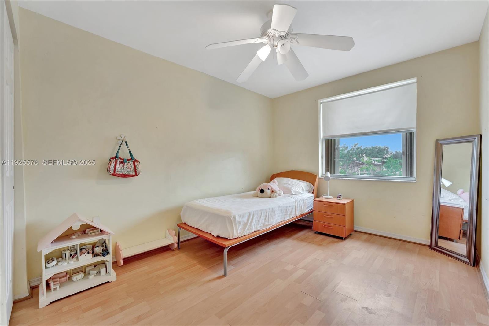 Weston, Florida, 33331, United States, 4 Bedrooms Bedrooms, ,3 BathroomsBathrooms,Residential,For Sale,2002121