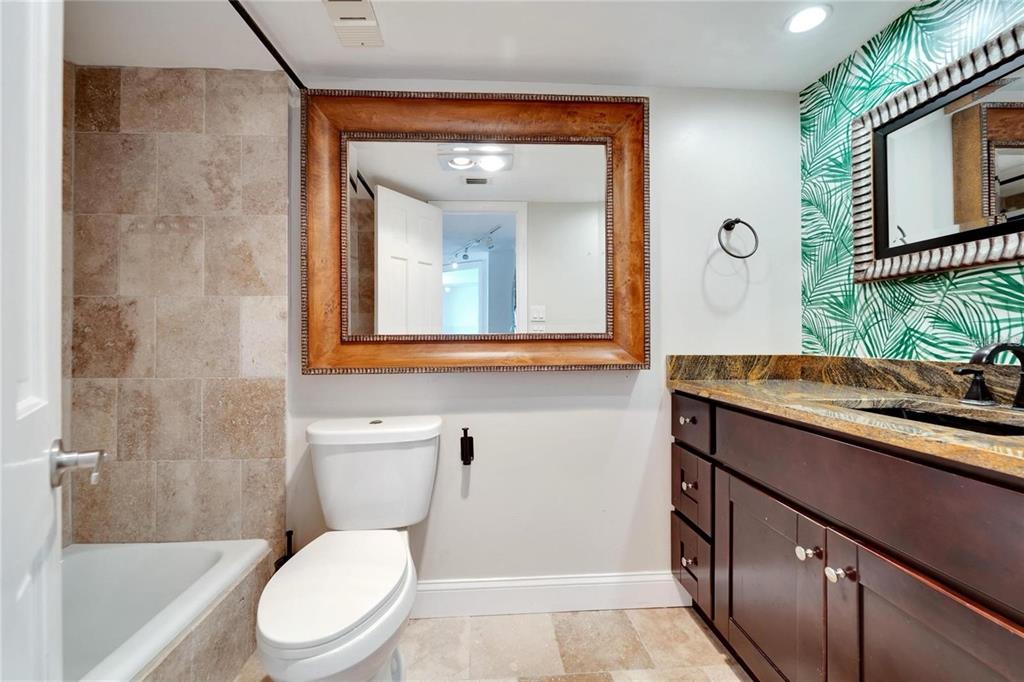 Tampa, Florida, 33629, United States, 2 Bedrooms Bedrooms, ,2 BathroomsBathrooms,Residential,For Sale,1993364