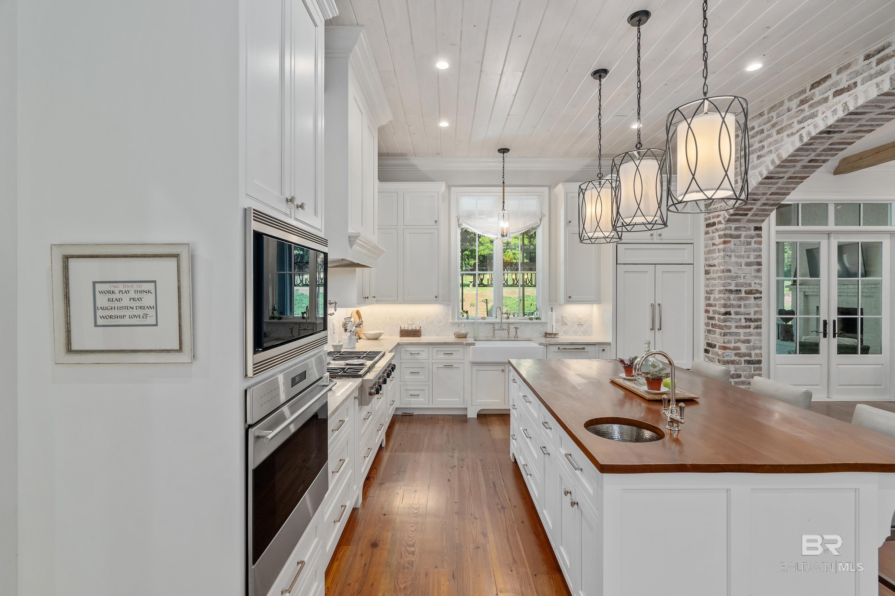 Fairhope, Alabama, 36532, United States, 4 Bedrooms Bedrooms, ,5 BathroomsBathrooms,Residential,For Sale,1805402