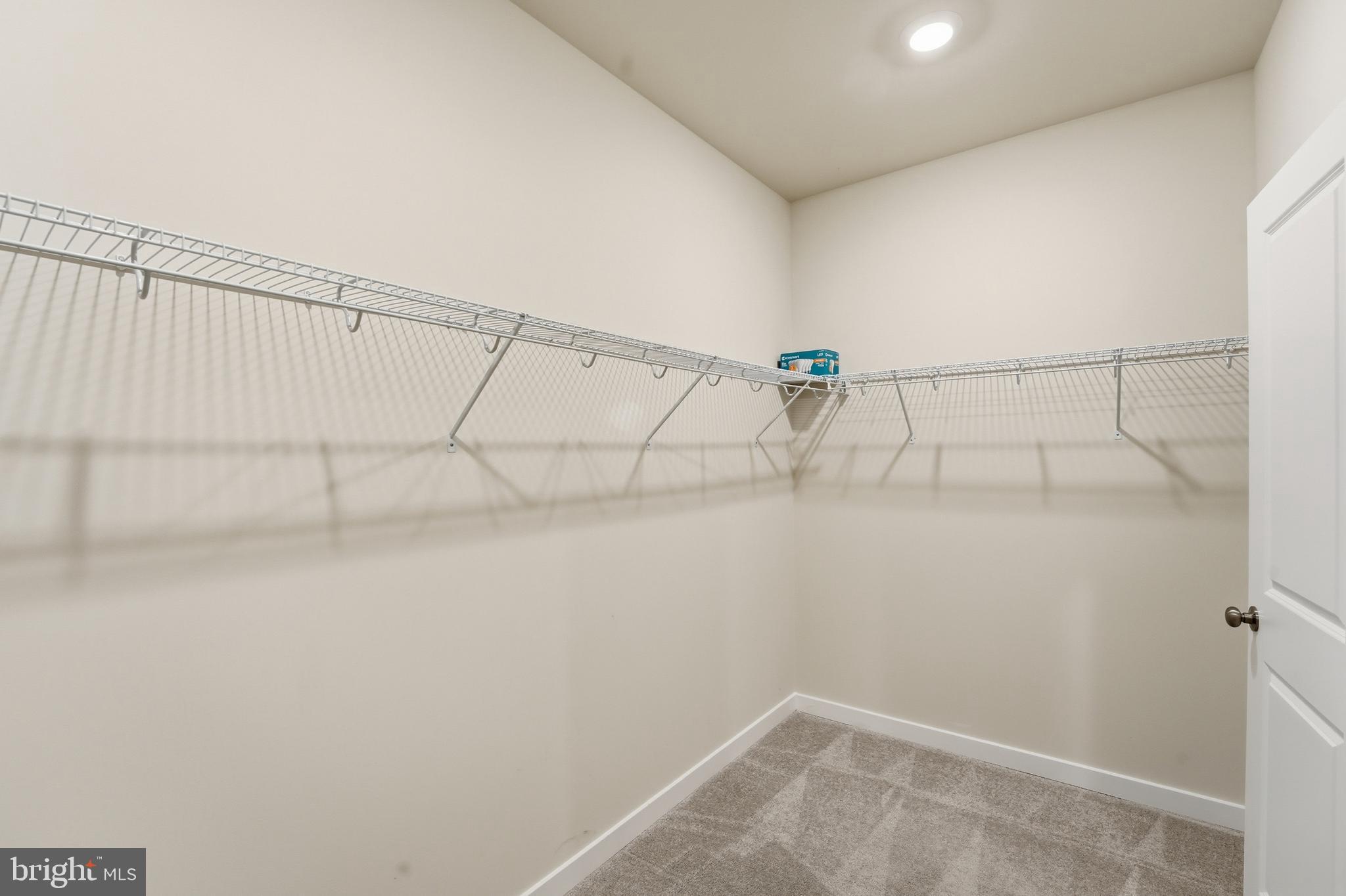 Jeffersonton, Virginia, 22724, United States, 4 Bedrooms Bedrooms, ,3 BathroomsBathrooms,Residential,For Sale,2005610