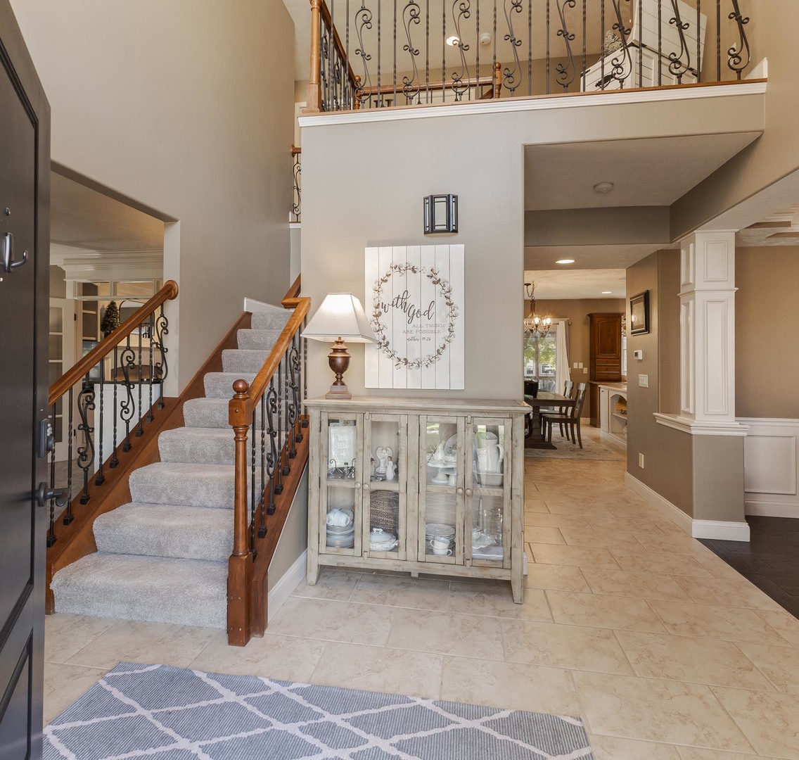 Bloomington, Illinois, 61704, United States, 4 Bedrooms Bedrooms, ,4 BathroomsBathrooms,Residential,For Sale,1996227