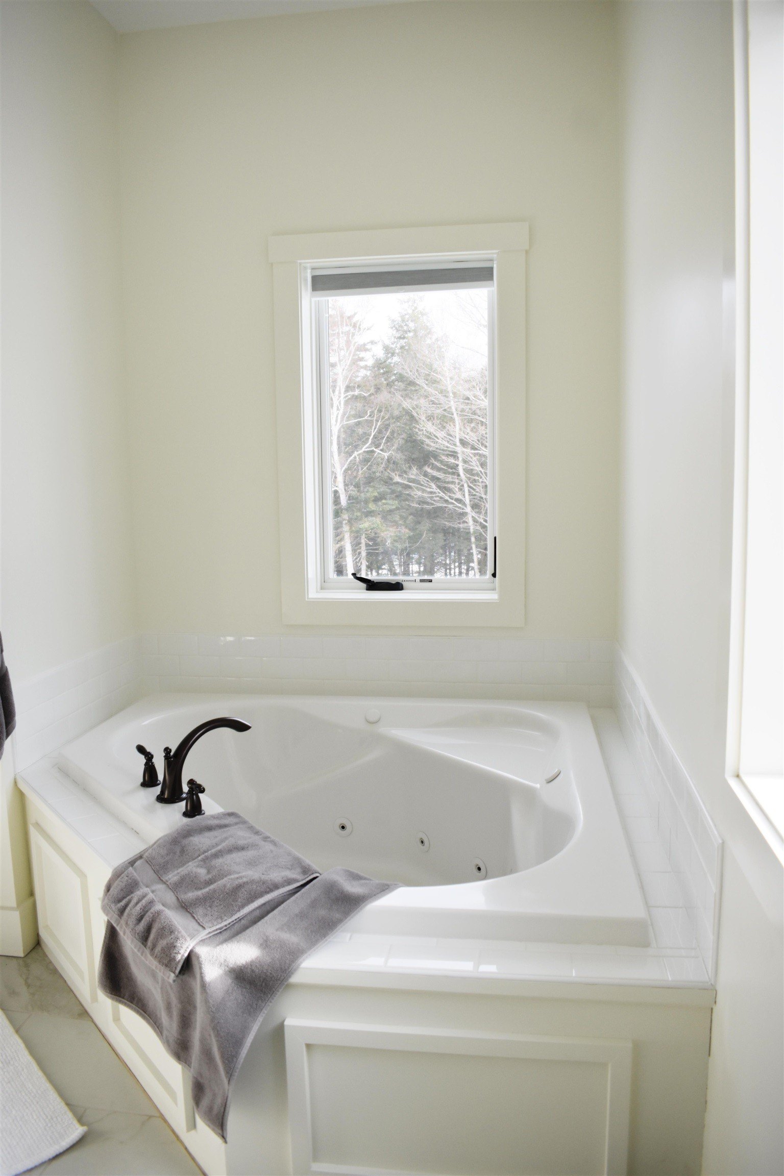 Burke, Vermont, 05832, United States, 4 Bedrooms Bedrooms, ,4 BathroomsBathrooms,Residential,For Sale,2005609