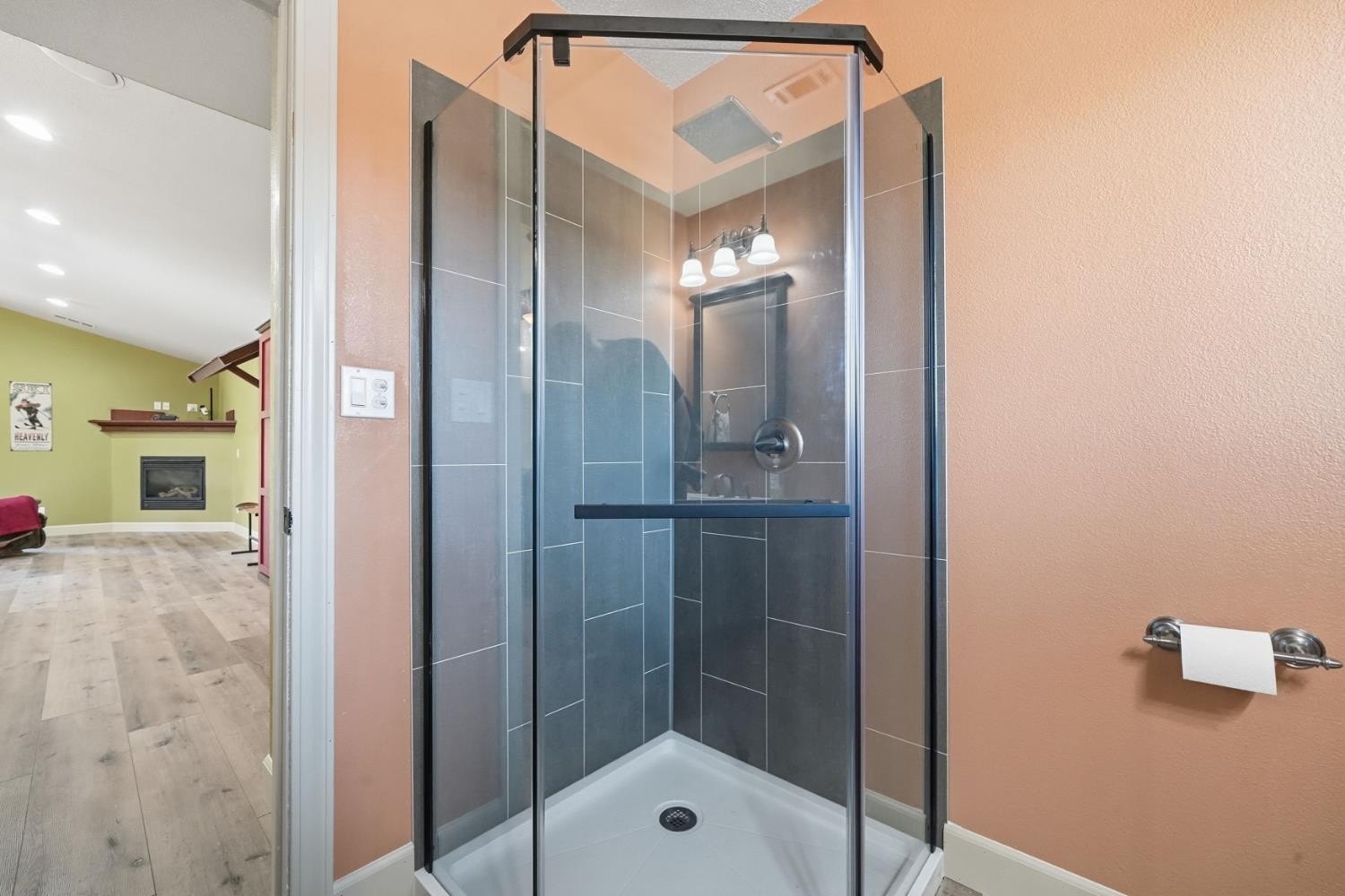 Valley Springs, California, 95252, United States, 3 Bedrooms Bedrooms, ,2 BathroomsBathrooms,Residential,For Sale,1981234