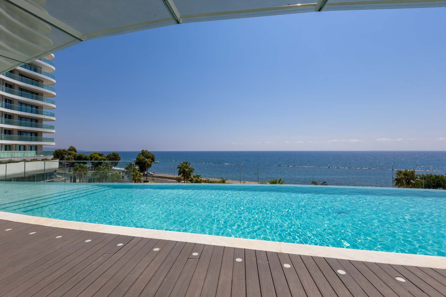  Four-Bedroom Seafront Penthouse in an Iconic Limassol Residence - 物件實景