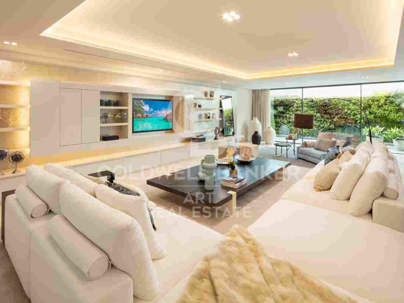 Marbella, Andalusia, ES, 6 Bedrooms Bedrooms, ,6 BathroomsBathrooms,Residential,For Sale,1818640