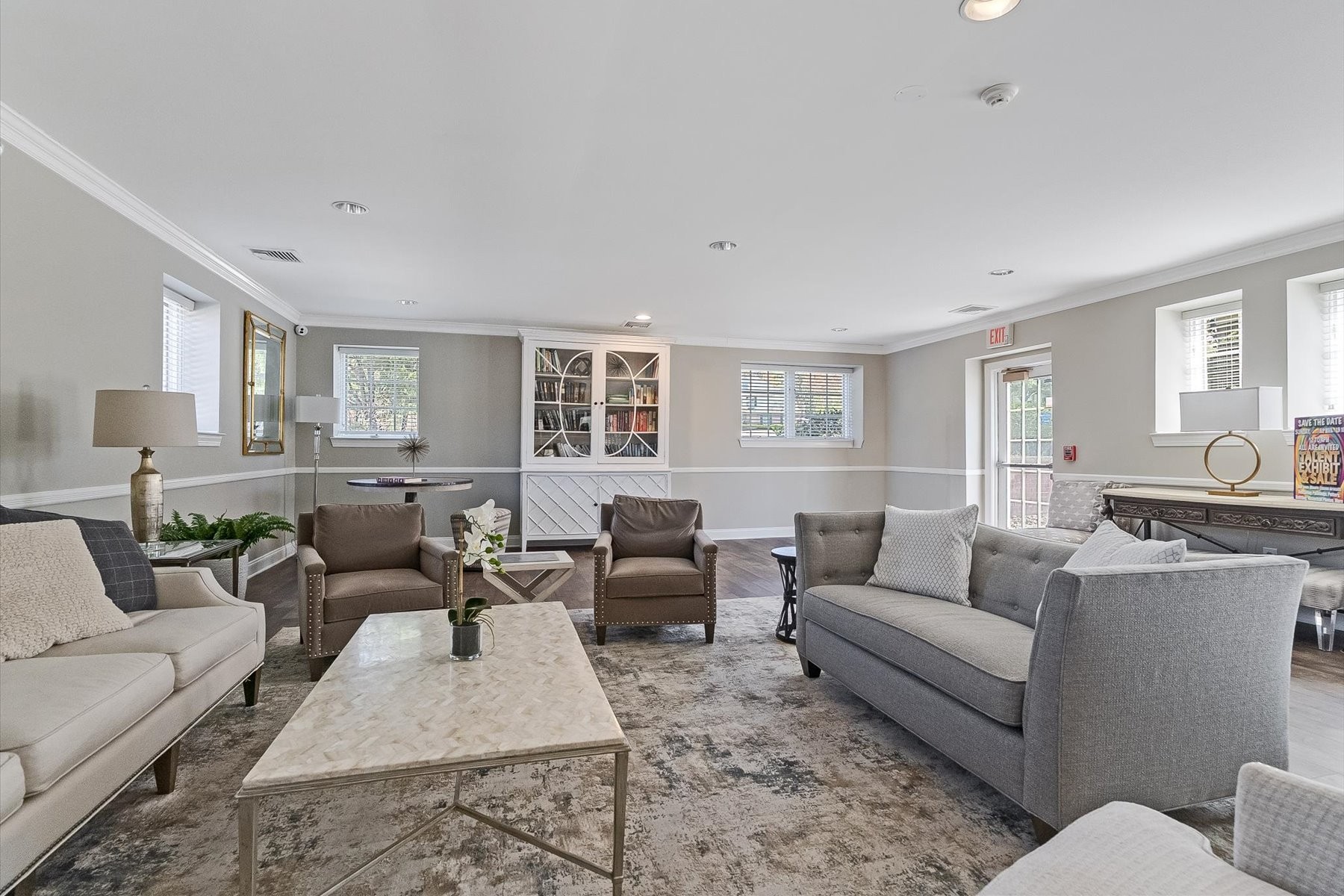  Luxury Townhome Offers Sophisticated Living and Privacy - 物件實景