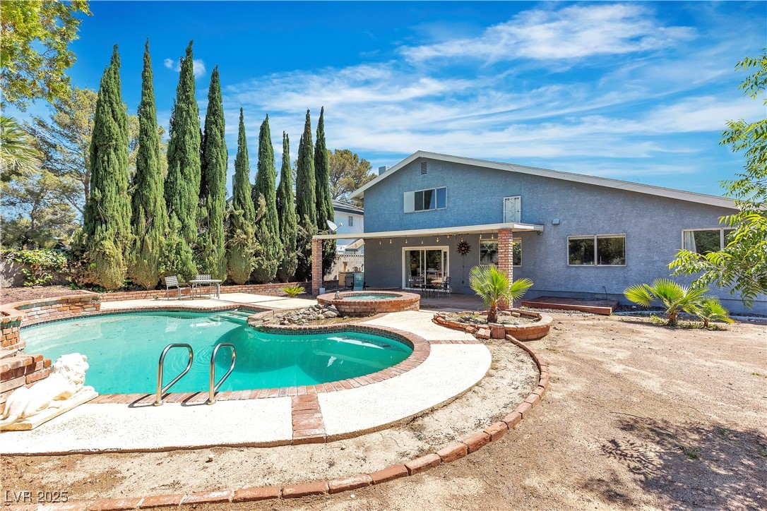 Las Vegas, Nevada, 89146, United States, 4 Bedrooms Bedrooms, ,2 BathroomsBathrooms,Residential,For Sale,1901179