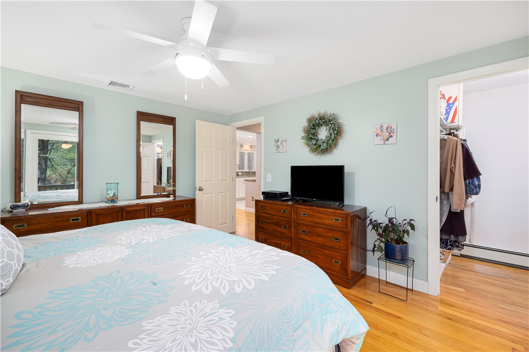 Cranston, Rhode Island, 02921, United States, 4 Bedrooms Bedrooms, ,3 BathroomsBathrooms,Residential,For Sale,1787177