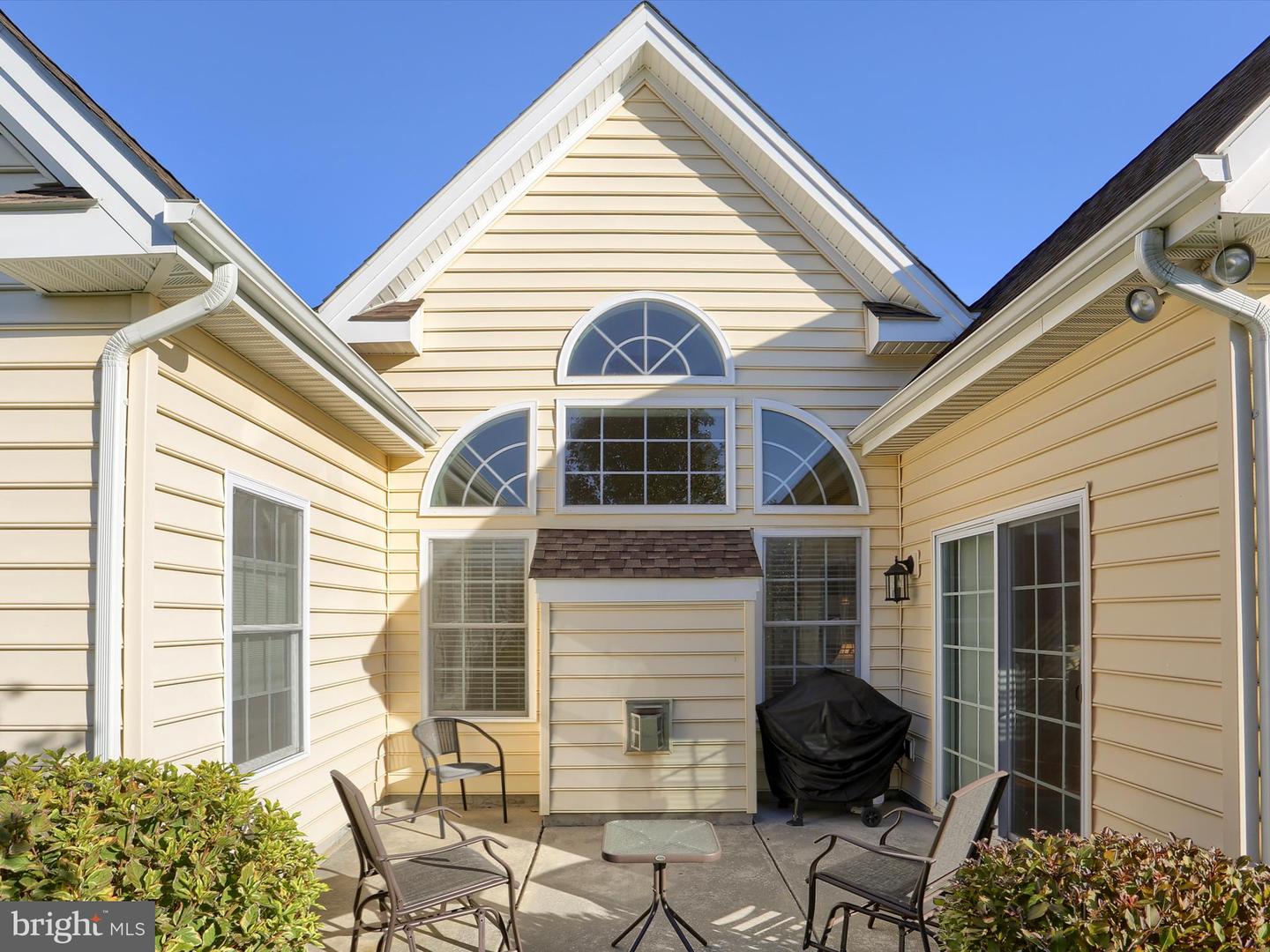 Mechanicsburg, Pennsylvania, 17050, United States, 2 Bedrooms Bedrooms, ,2 BathroomsBathrooms,Residential,For Sale,1984849