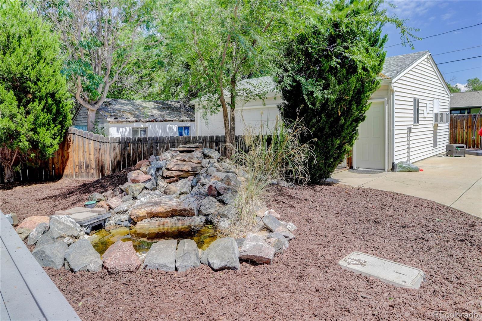 Englewood, Colorado, 80110, United States, 3 Bedrooms Bedrooms, ,2 BathroomsBathrooms,Residential,For Sale,1918074