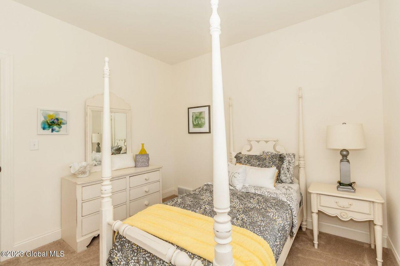 Saratoga Springs, New York, 12866, United States, 3 Bedrooms Bedrooms, ,3 BathroomsBathrooms,Residential,For Sale,1877244