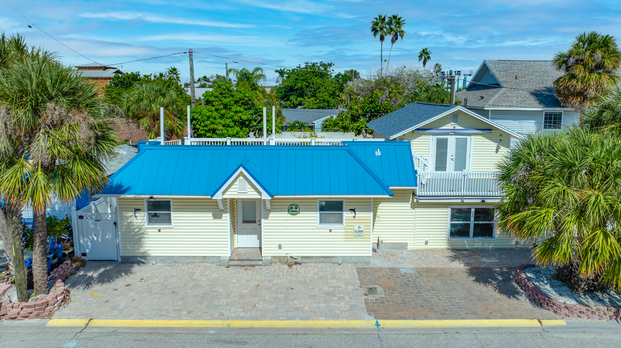 Treasure Island, Florida, 33706, United States, 3 Bedrooms Bedrooms, ,2 BathroomsBathrooms,Residential,For Sale,1983263