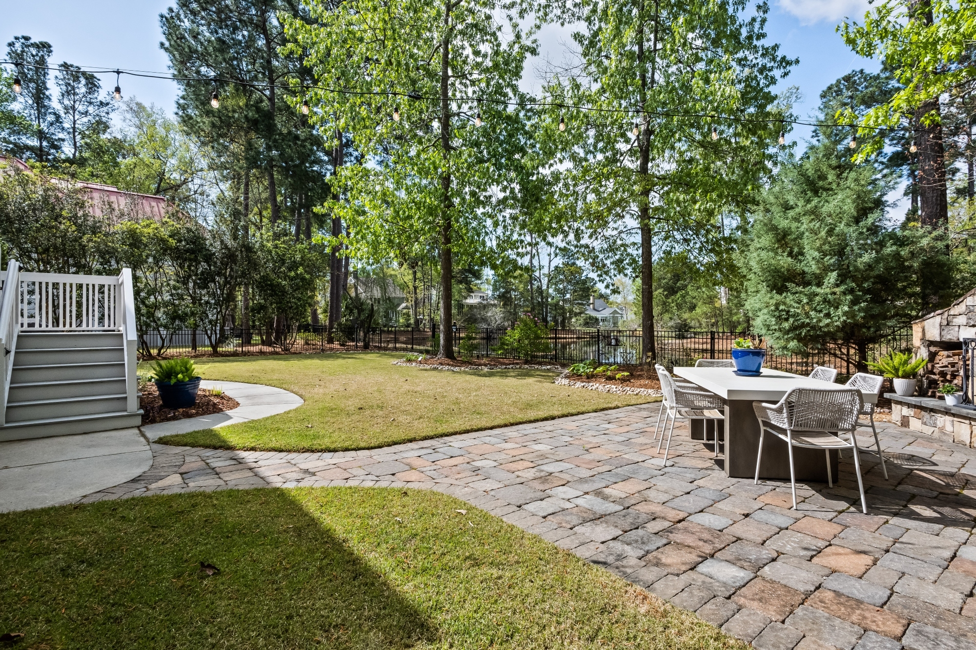  2120 Malcolm Road - 物件實景