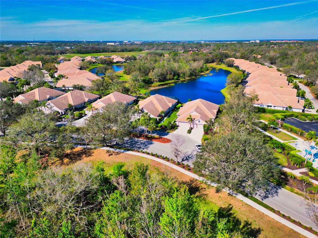 Lakewood Ranch, Florida, 34202, United States, 3 Bedrooms Bedrooms, ,2 BathroomsBathrooms,Residential,For Sale,1720729