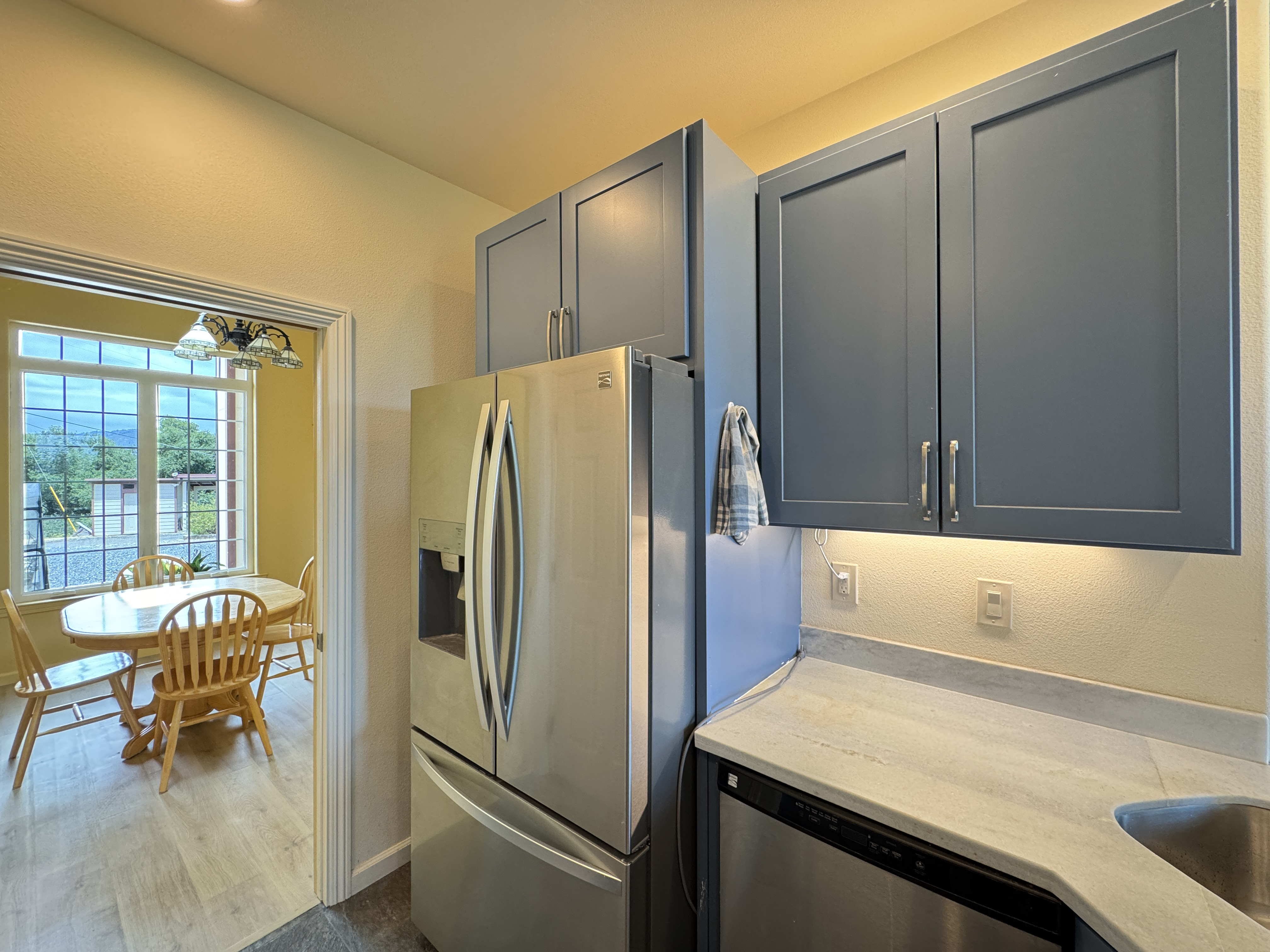 Redwood Valley, California, 95470, United States, 3 Bedrooms Bedrooms, ,3 BathroomsBathrooms,Residential,For Sale,1889817