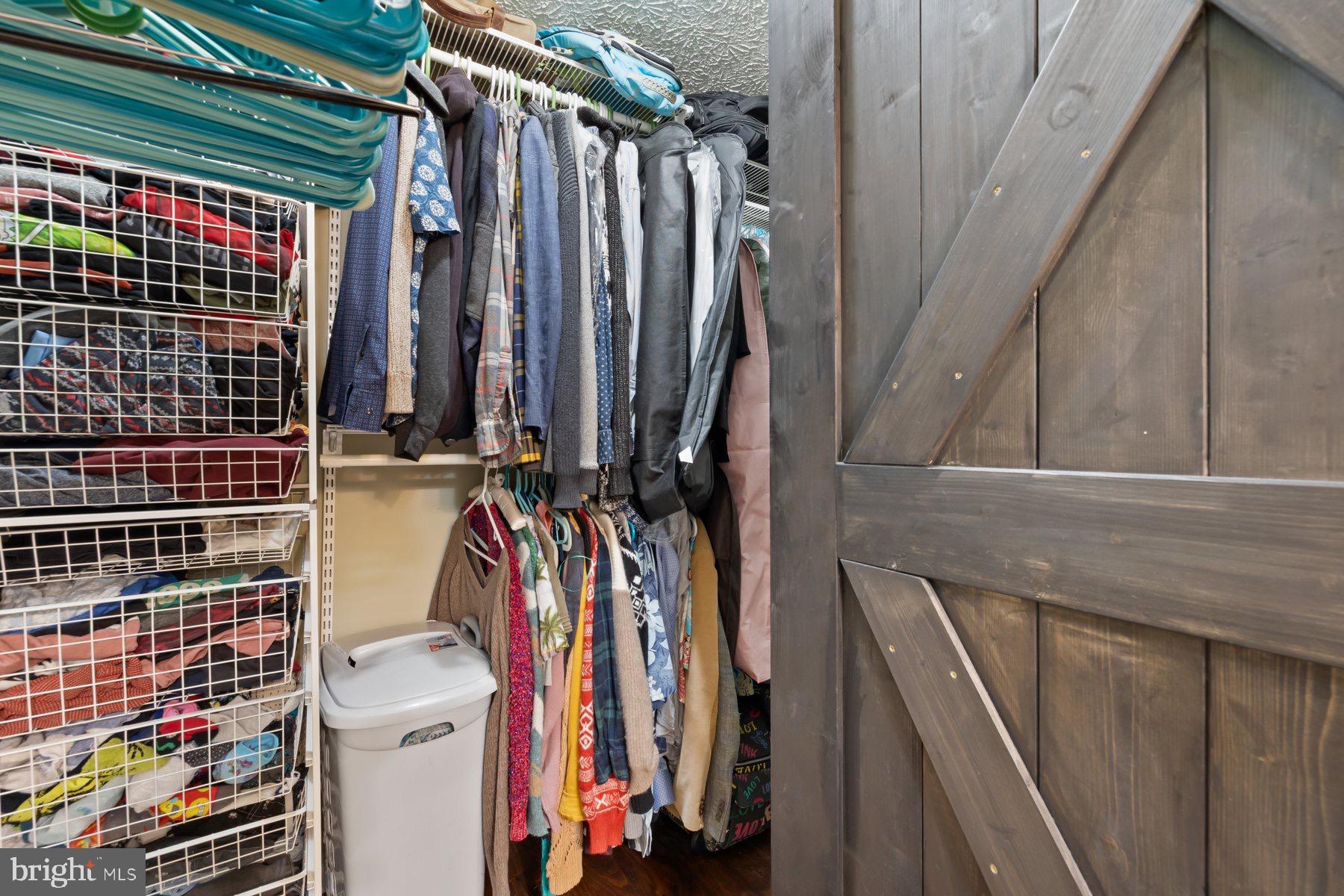 Centreville, Virginia, 20121, United States, 3 Bedrooms Bedrooms, ,4 BathroomsBathrooms,Residential,For Sale,1974352