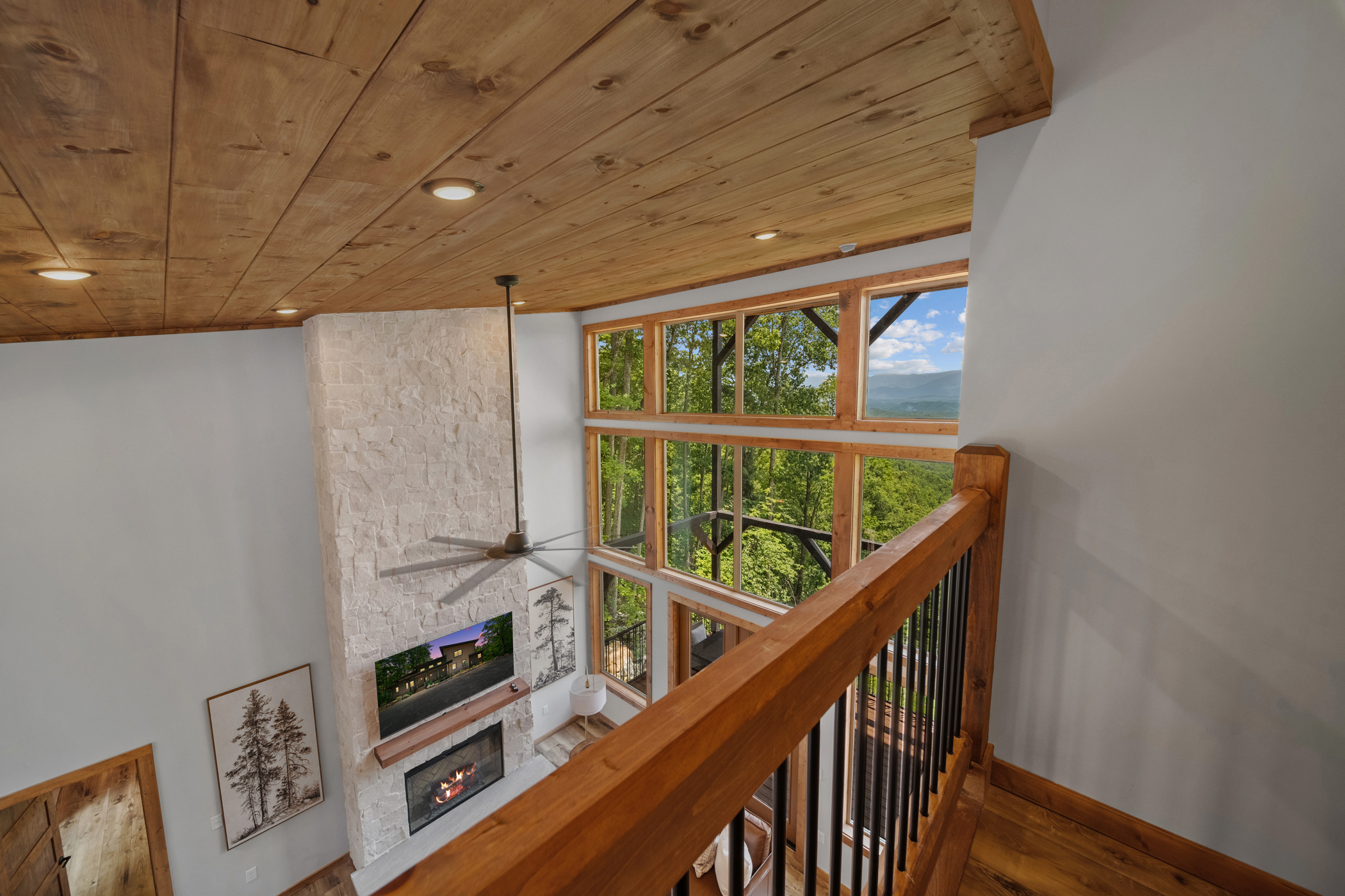 Sevierville, Tennessee, 37862, United States, 5 Bedrooms Bedrooms, ,6 BathroomsBathrooms,Residential,For Sale,1914652