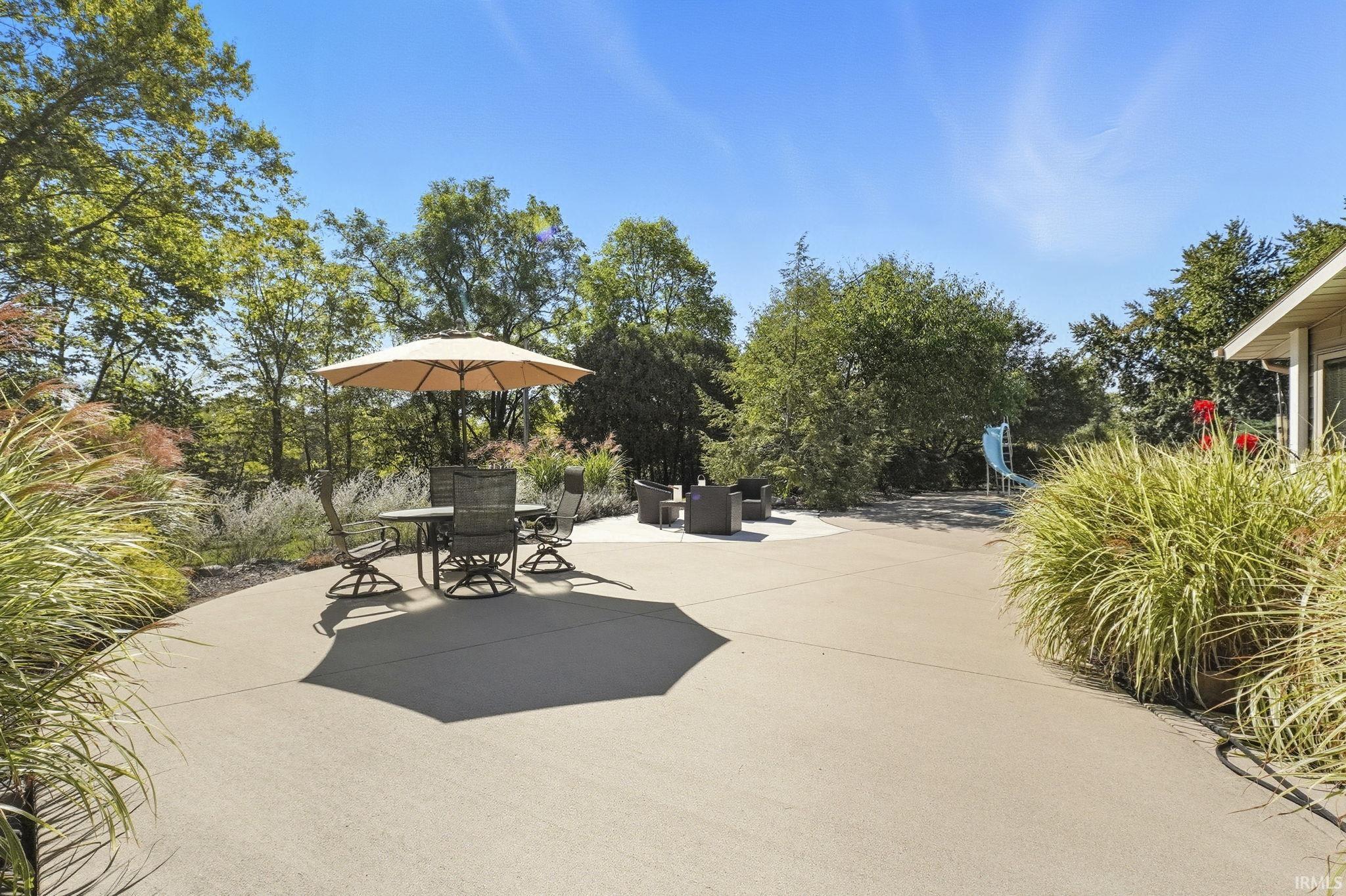 Auburn, Indiana, 46706-9510, United States, 4 Bedrooms Bedrooms, ,5 BathroomsBathrooms,Residential,For Sale,1984522