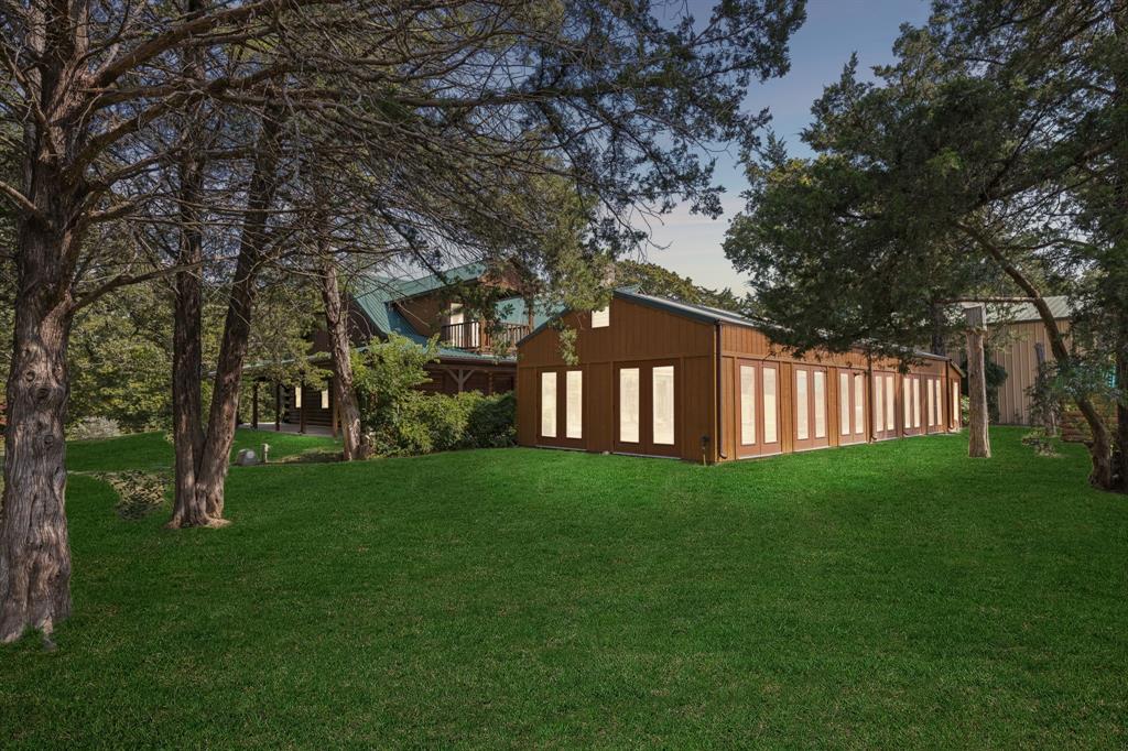 Pottsboro, Texas, 75076, United States, 3 Bedrooms Bedrooms, ,4 BathroomsBathrooms,Residential,For Sale,1949804